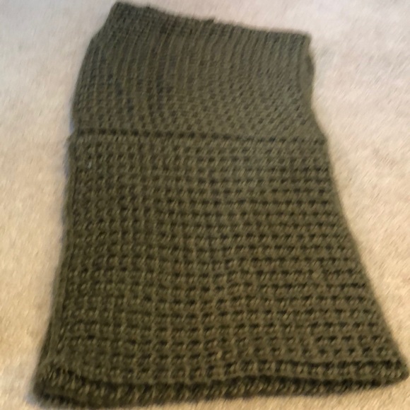 Gap Chunky Wool Infinity Scarf - Picture 2 of 6